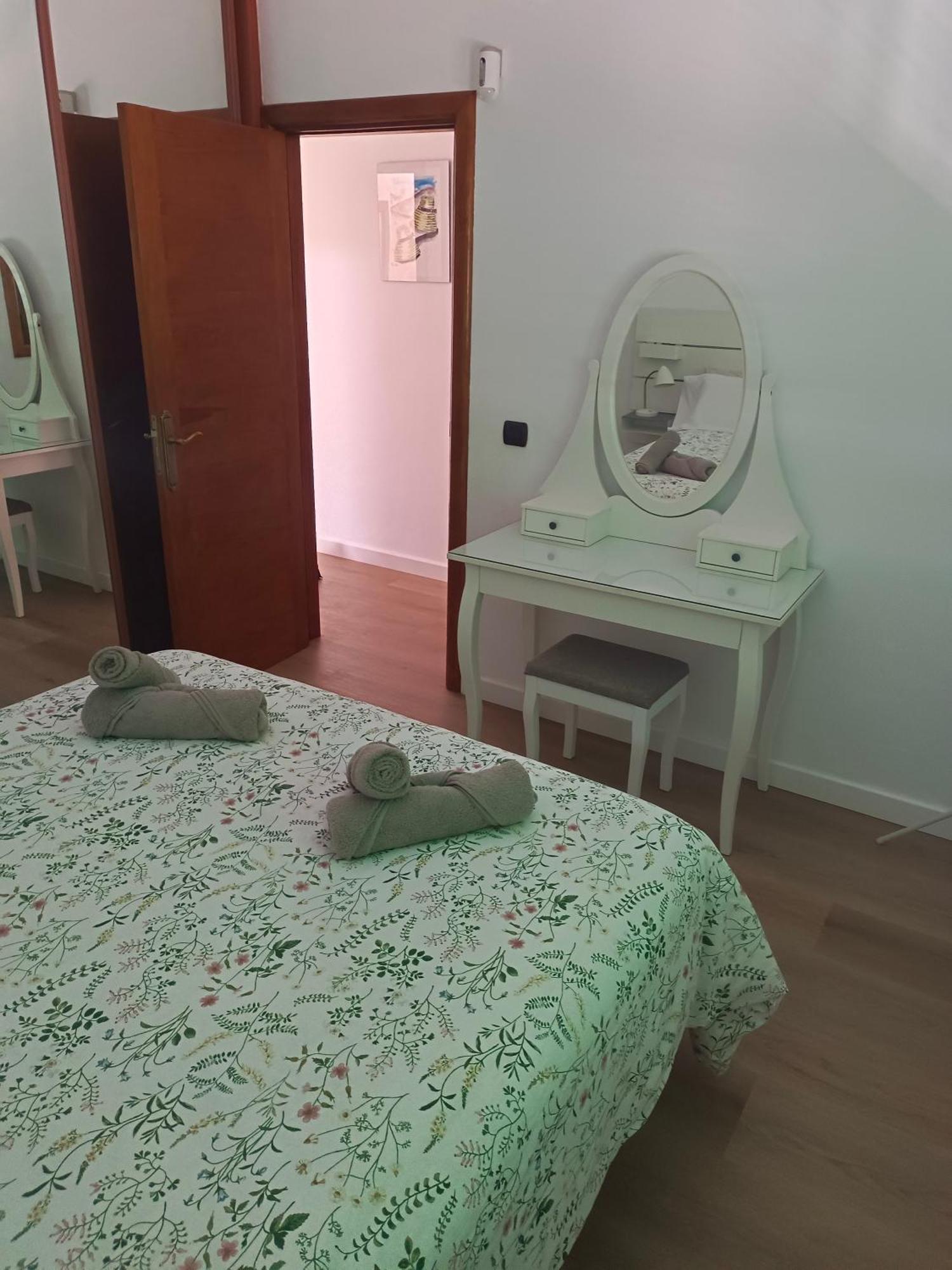 Casa Valentina Apartment Tias Bagian luar foto