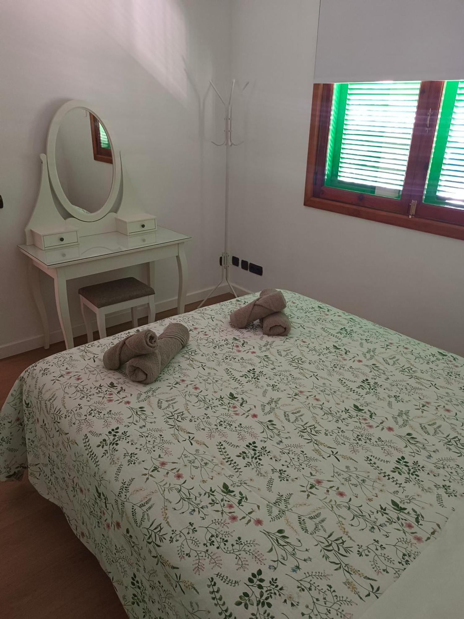 Casa Valentina Apartment Tias Bagian luar foto